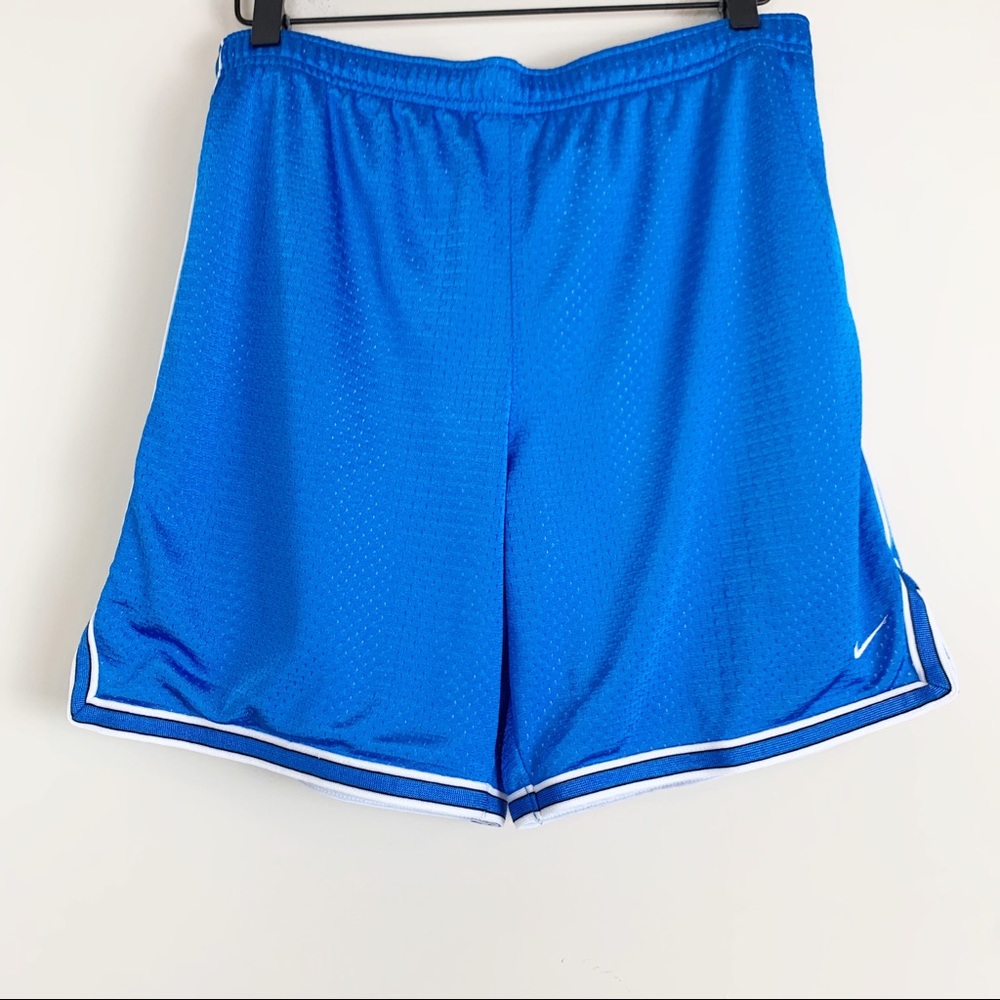 🔥5/$20 Nike athletic shorts Kids small 4-6